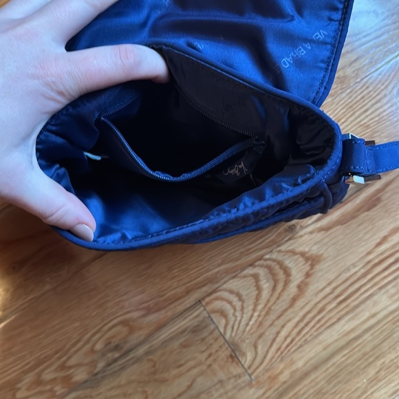 Vera Bradley Royal Blue Quilted Fabric Crossbody Shoulder Bag NWOT - Picture 3 of 5
